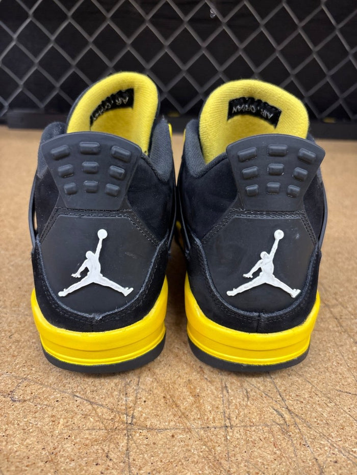 Jordan 4 Yellow Thunder -Gradeschool 6.5- Used - Sneakers - Jawns on Fire Sneakers & Shoes