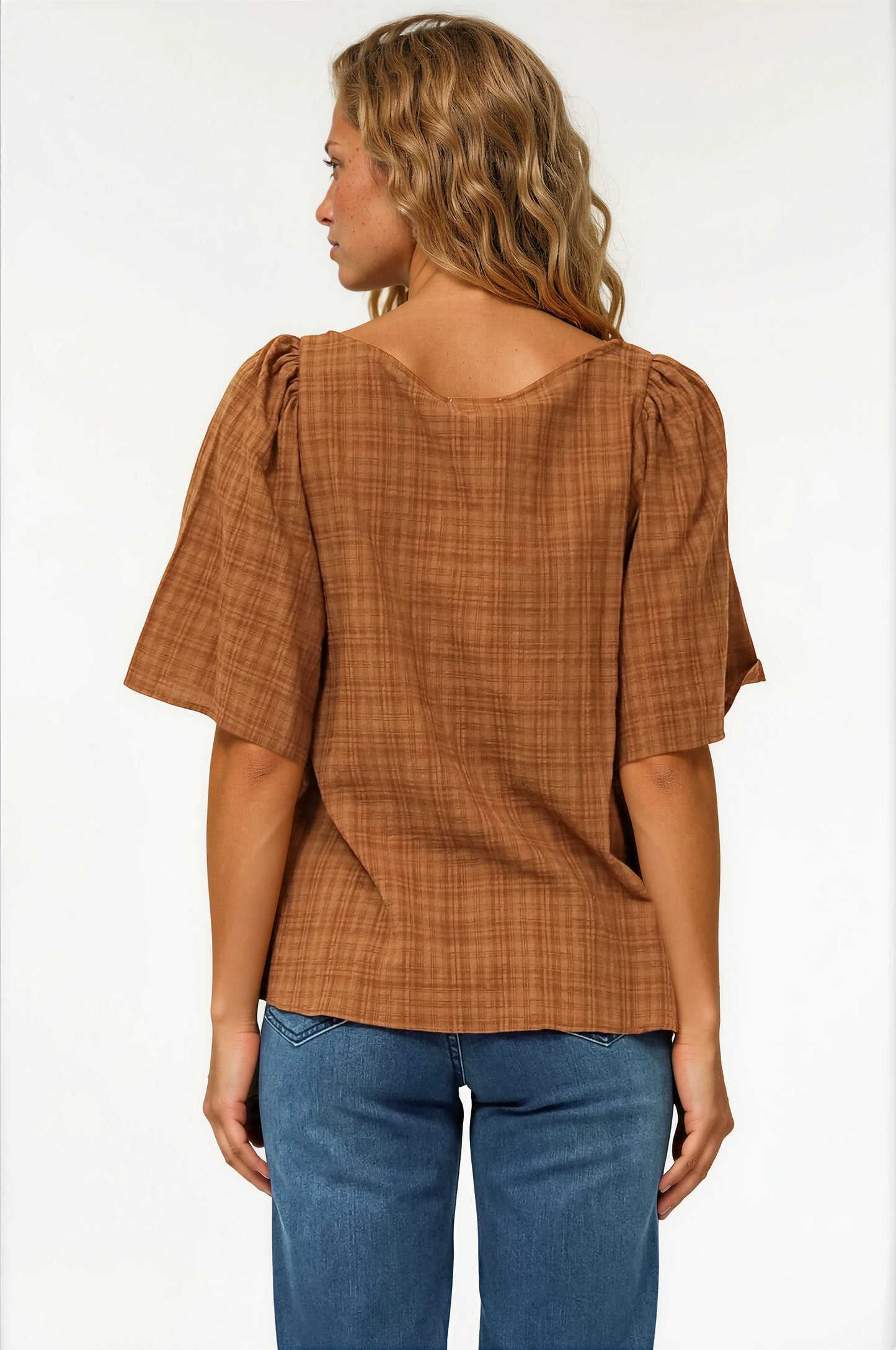 Casita Top - Scoop Neck Textured Babydoll Top with Flutter Sleeves in Tan