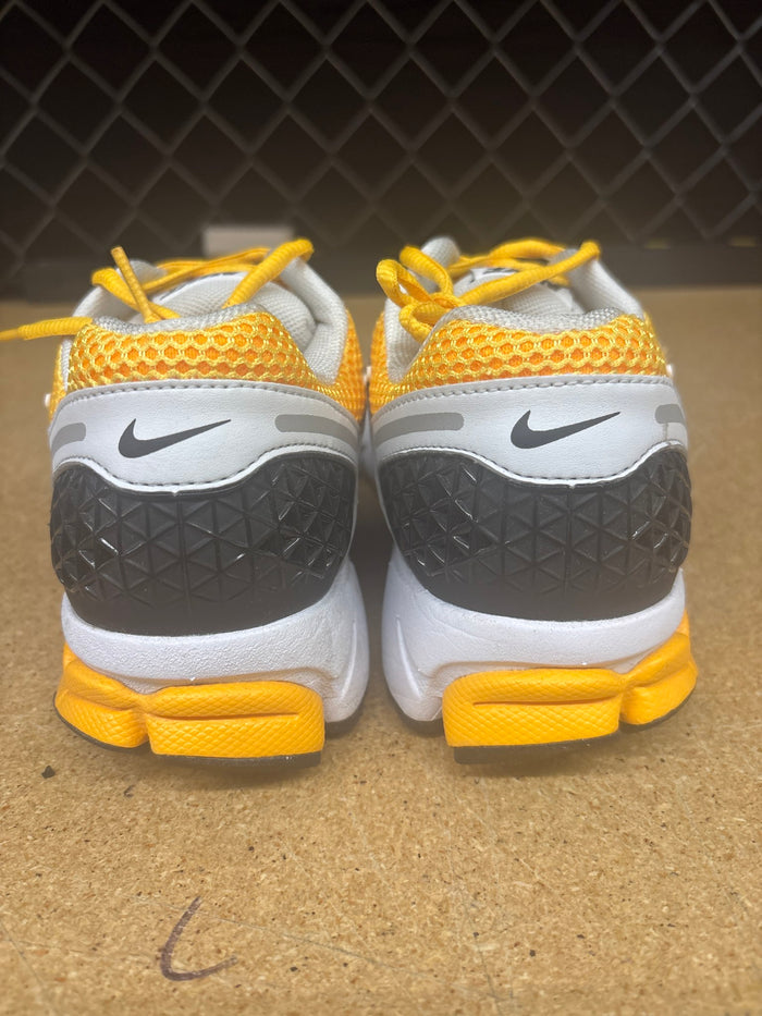 Nike Vomero Photon Dust Orange (Men 8) Used