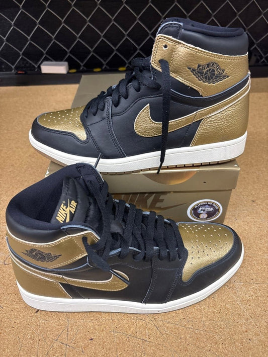 Jordan 1 High Og Gold Black Men 11 Used - Sneakers - Jawns on Fire Sneakers & Shoes