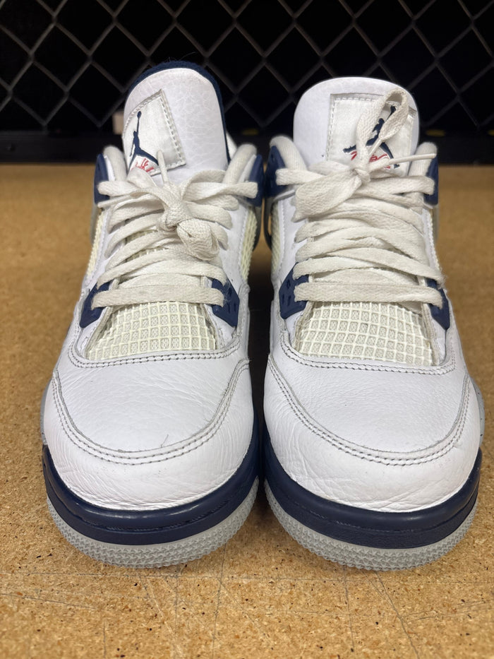 Jordan 4 Midnight Navy GS 7 Used