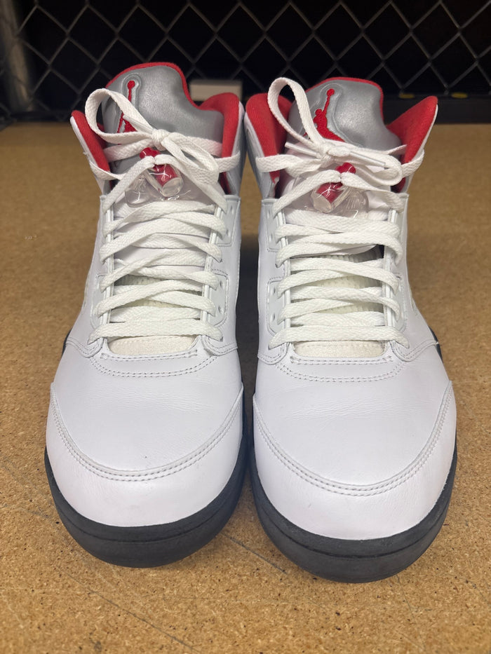 Jordan 5 Fire Red Silver Tongue (Men 11) Used