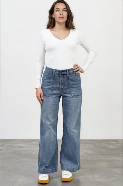 Amonie Jeans - High Waisted Wide Leg Jeans in Mid Wash Denim