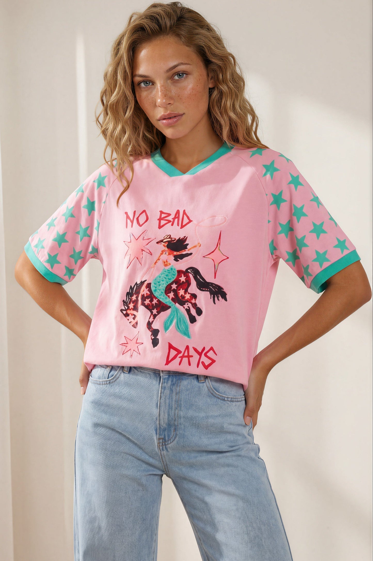 No Bad Days Tee - Graphic Print Short Sleeve T-Shirt in Pink