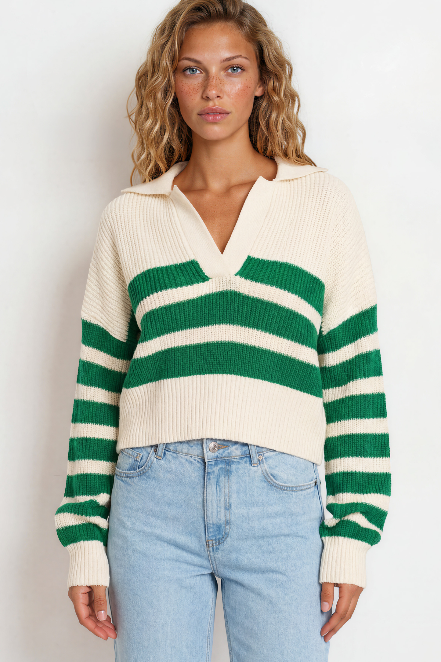 Dixon Jumper - Wing Collar Striped V Neck Jumper in Cream/Green