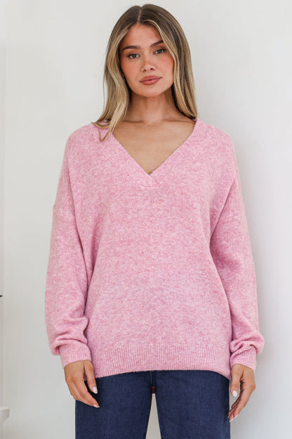 Donoven Jumper - V Neck Lightweight Knit with Ribbed Hemlines in Boysenberry