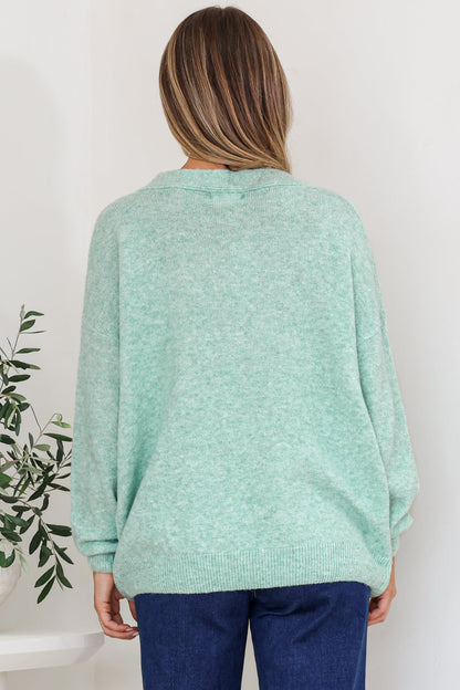 Donoven Jumper - V Neck Lightweight Knit with Ribbed Hemlines in Light Green