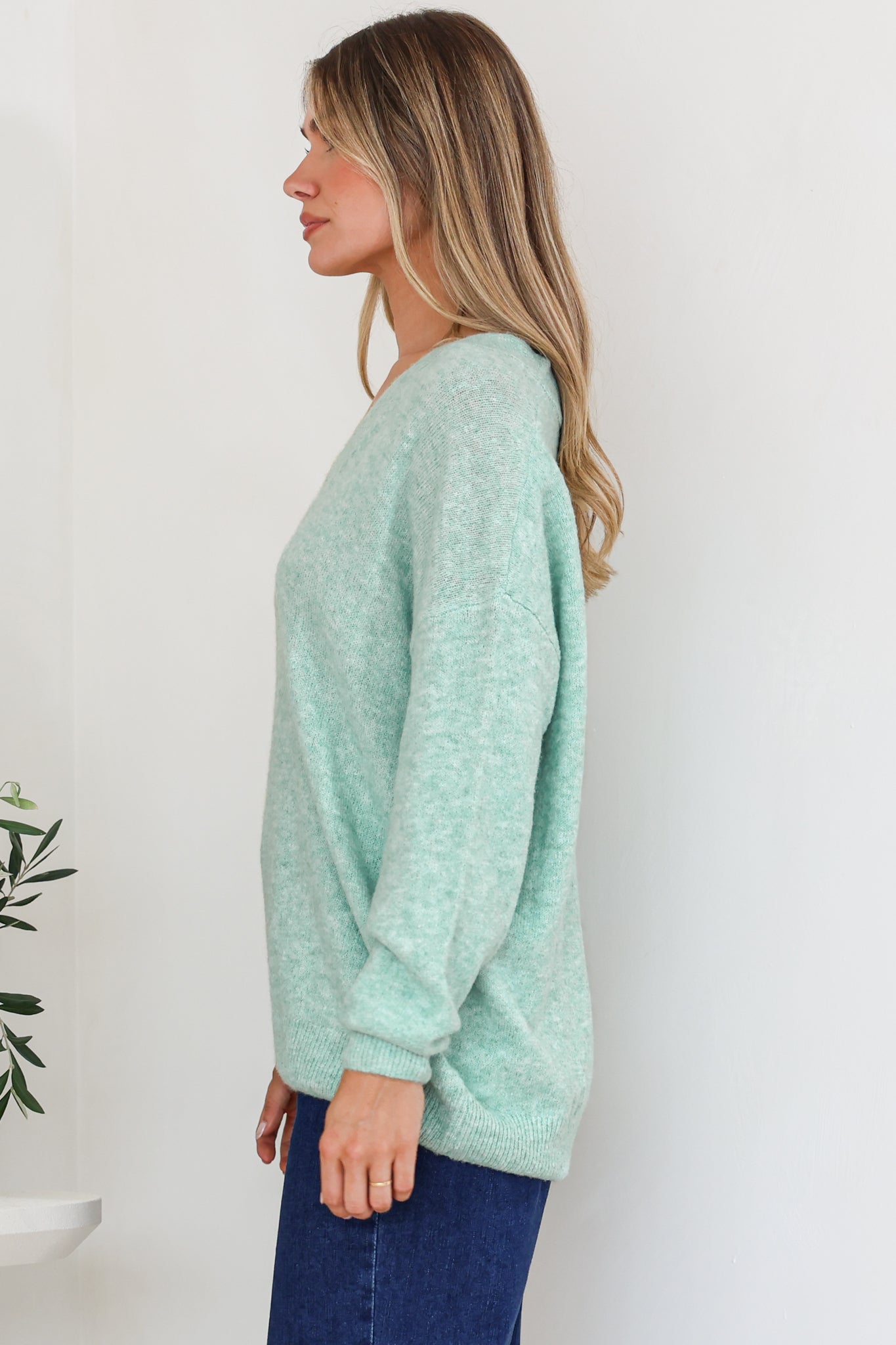 Donoven Jumper - V Neck Lightweight Knit with Ribbed Hemlines in Light Green