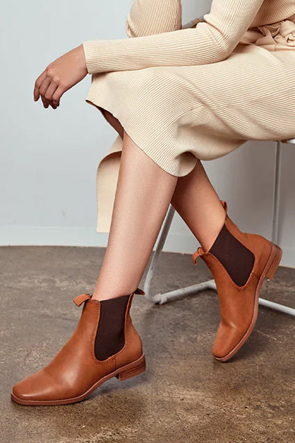 Harper Chelsea Boots - Tan Softee