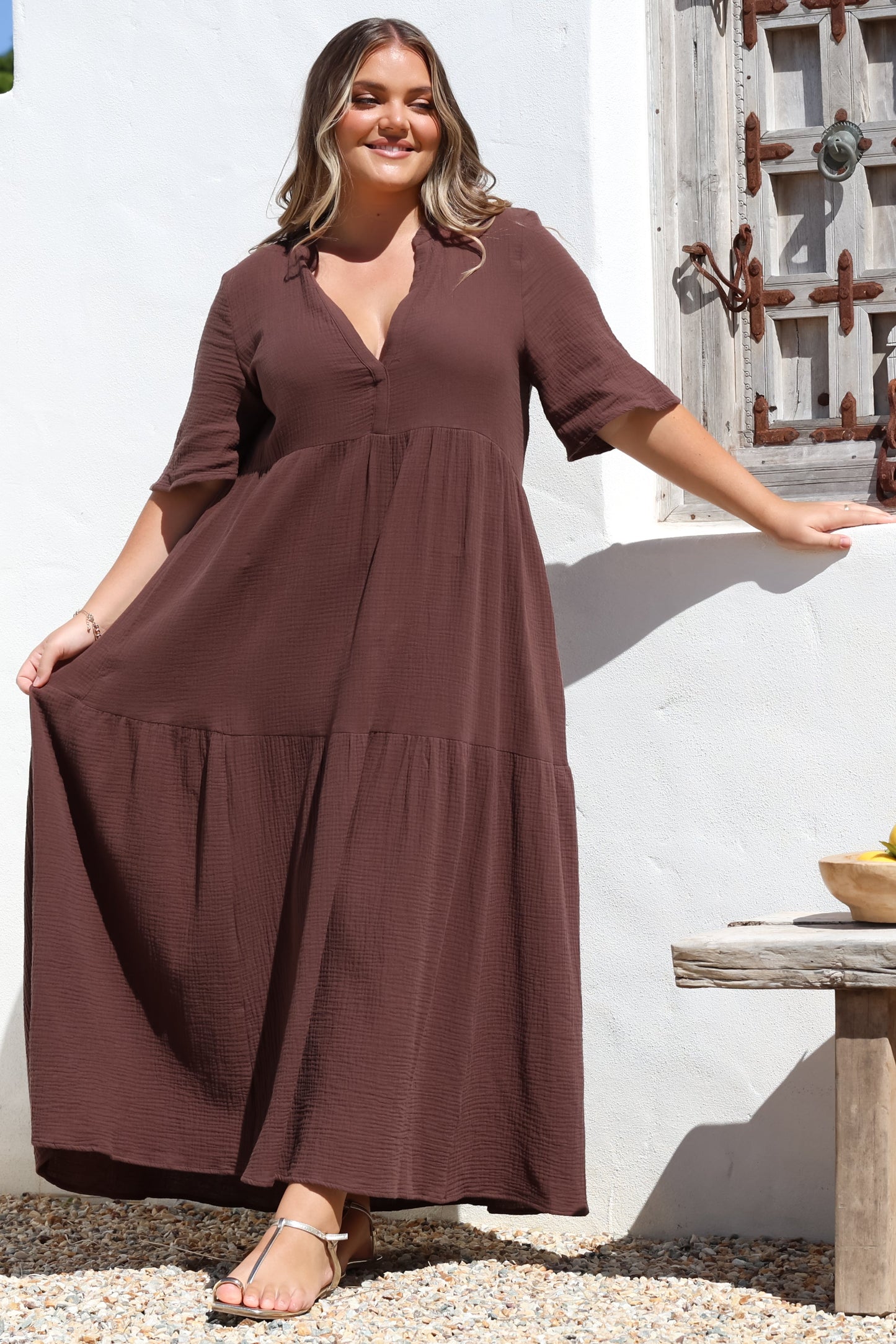 Laysa Maxi Dress - Mandarin Collar Short Sleeve Dress in Chocolate