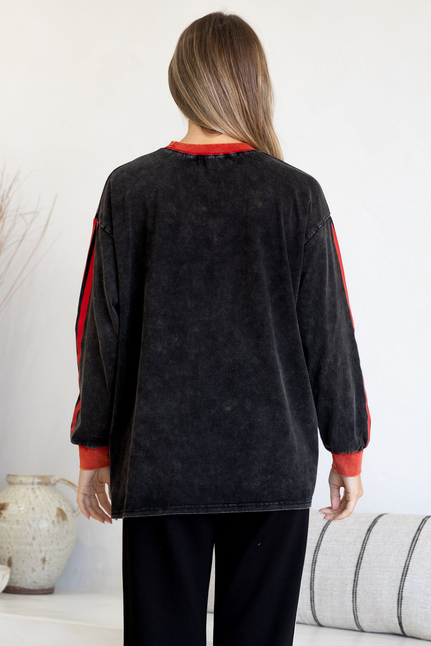 Long Live Cowgirls Long Sleeve Tee - Crew Neck Contrast Stripe Graphic T-Shirt in Black