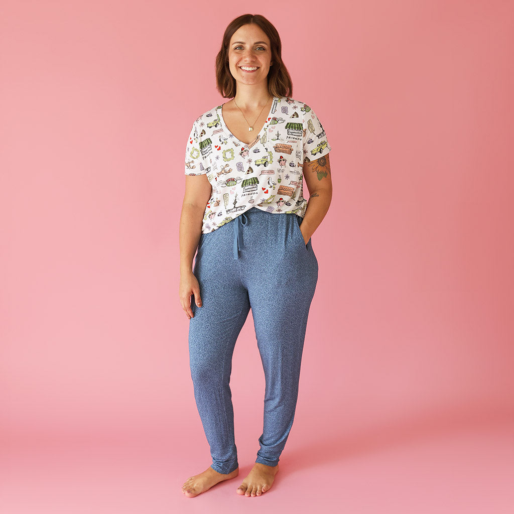 Friends Women's V-Neck Tee