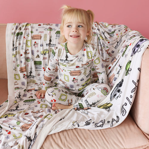 Friends & Orange Couch Luxe Patoo® Blanket