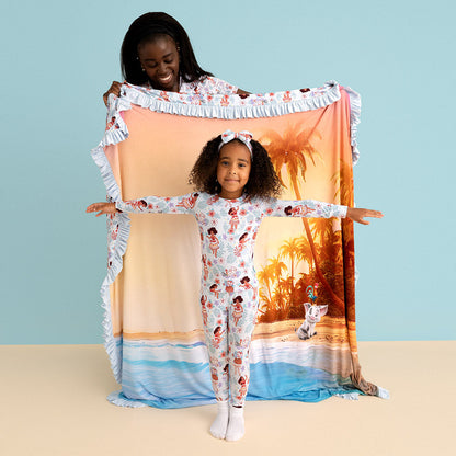 Disney Moana & Pua & Beach Snacks Ruffled Luxe Patoo® Blanket