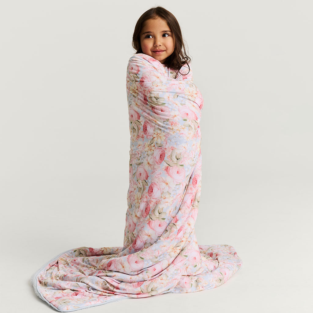 Rose Dreams Luxe Plush Patoo® Blanket