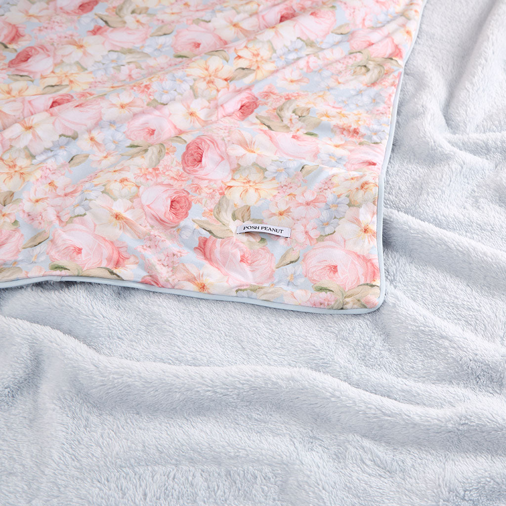 Rose Dreams Luxe Plush Patoo® Blanket