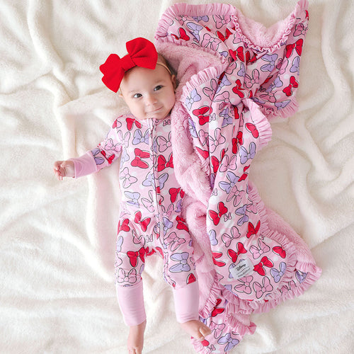 Disney Minnie & Daisy Bows Ruffled Luxette Plush Patoo® Blanket