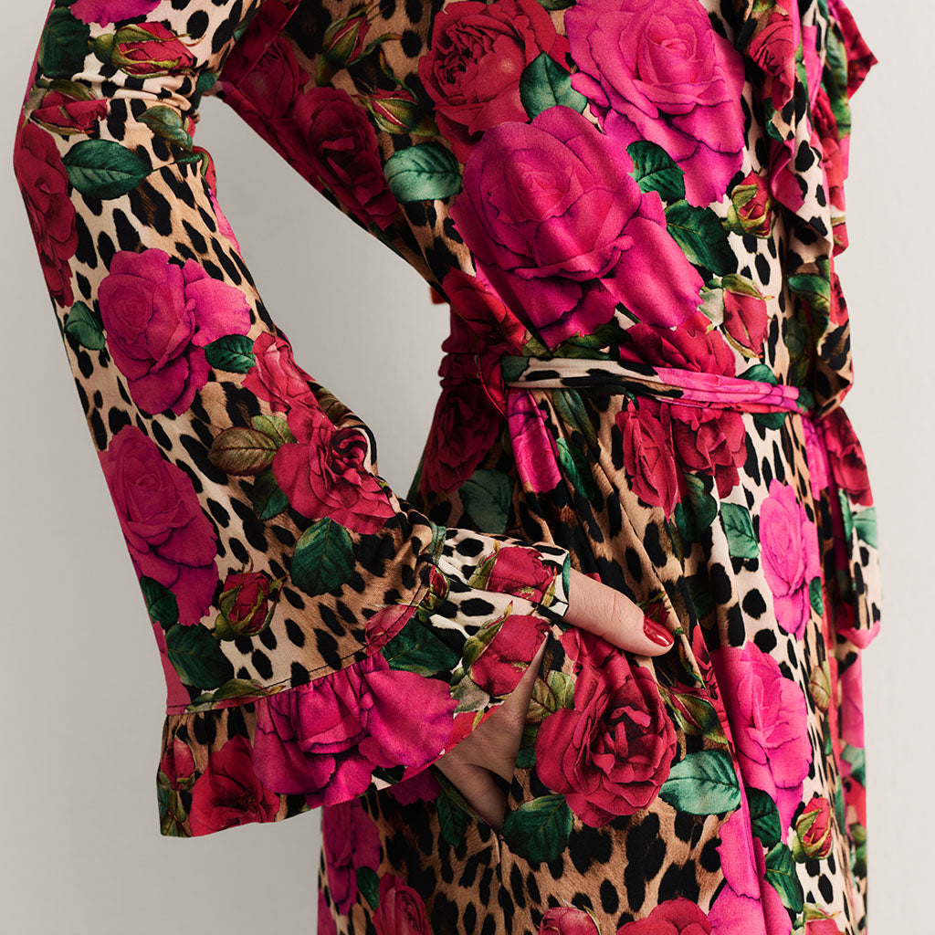 Wild Roses Women's Ruffled Luxe Robe