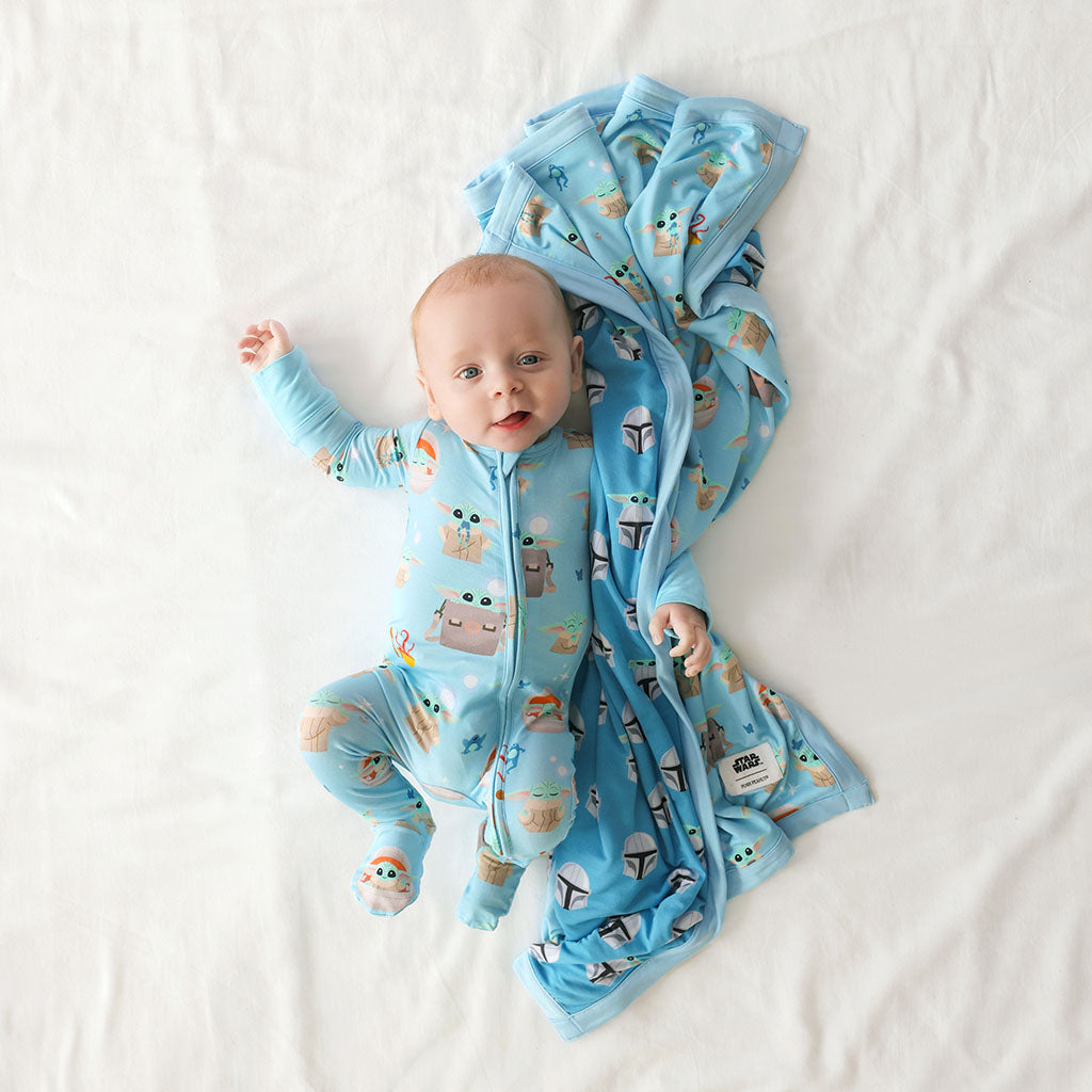 Star Wars™ Grogu & Mandalorian Luxette Patoo® Blanket