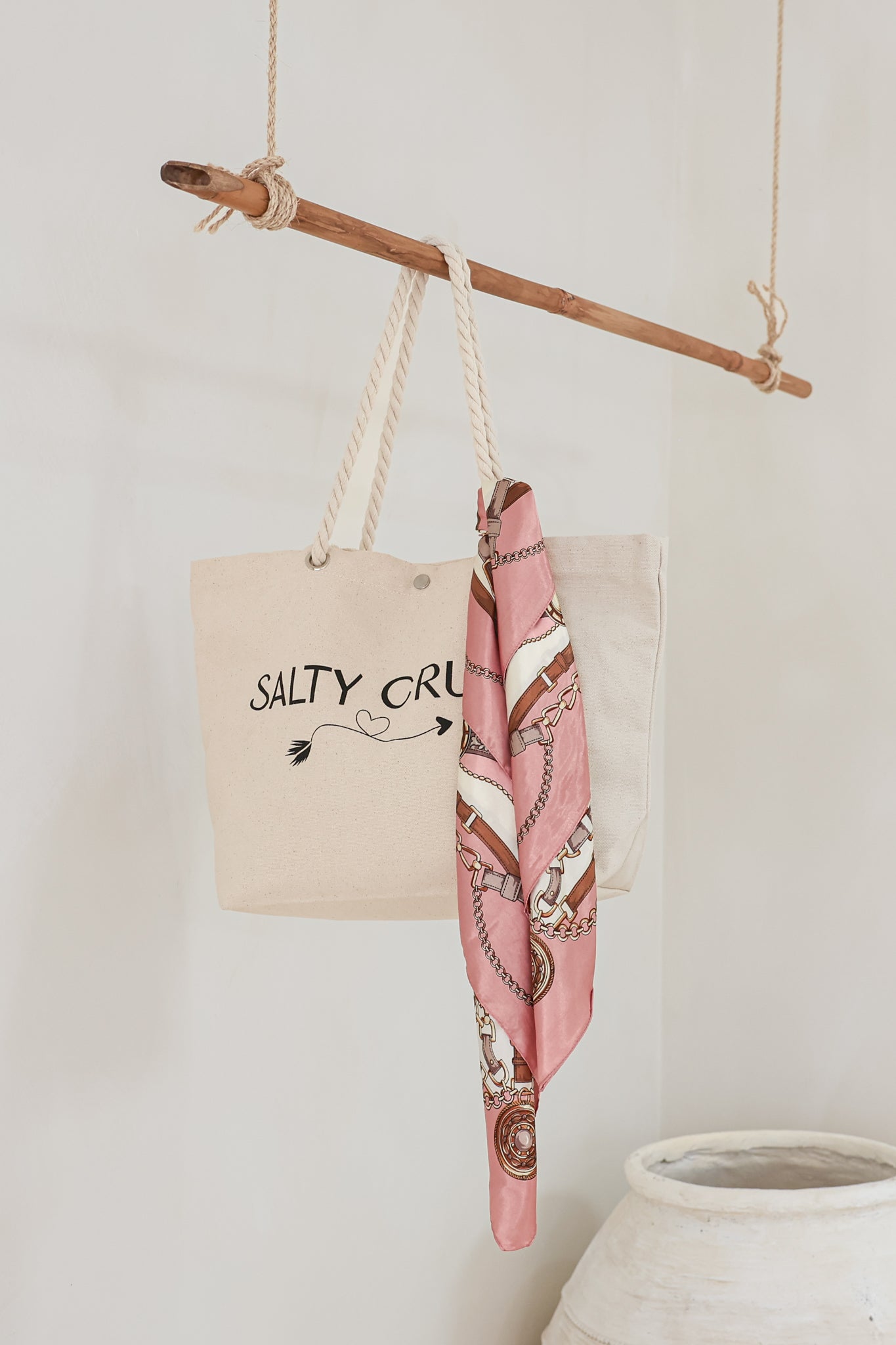 Rayne Scarf - Chain Print Pink