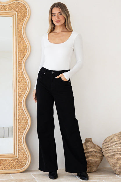 Samieka Jeans - Highwaisted Wide Leg Jean in Black