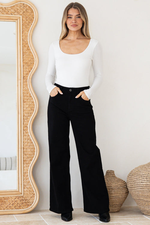 Samieka Jeans - Highwaisted Wide Leg Jean in Black