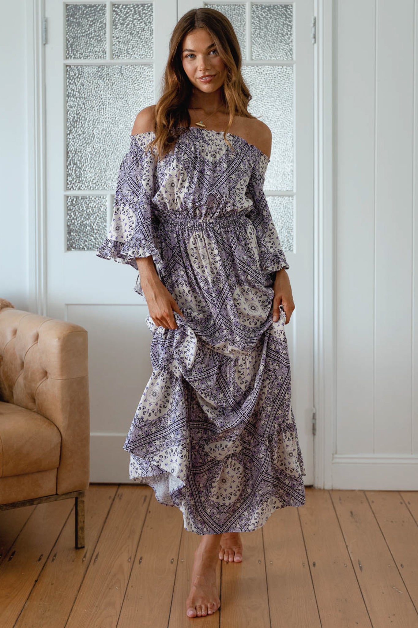 JAASE - Teegan Maxi Dress: Off Shoulder Scarf Sleeve Maxi Dress in Lilac Lullaby Print