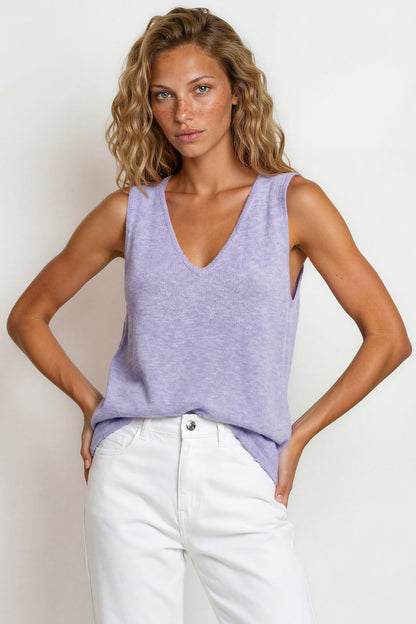 Valeria Top - Textured V-Neck Tank Top in Blue