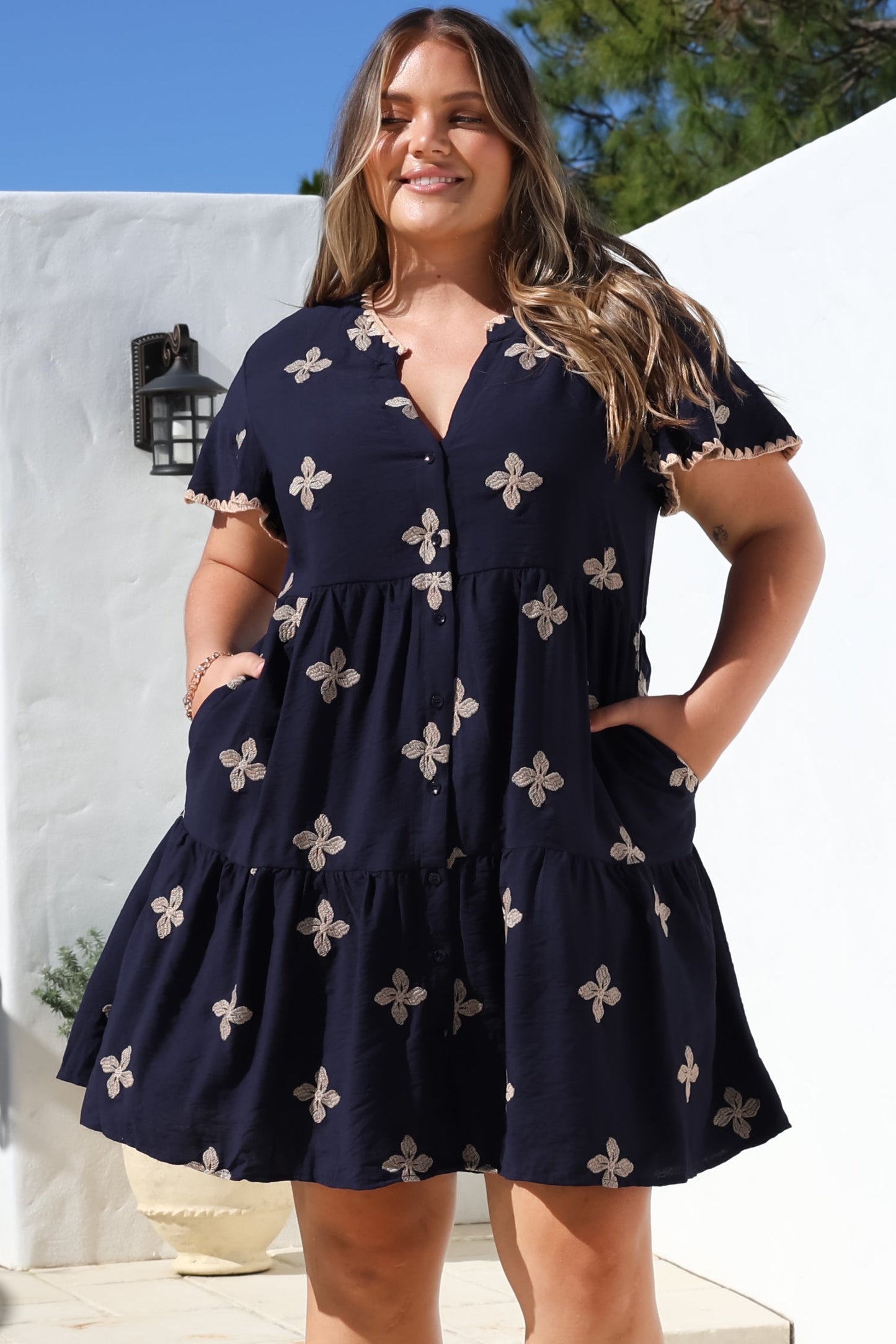 Wilma Mini Dress - Bermuda Collar Button Down Dress with Cap Sleeves in Gigi Print Navy