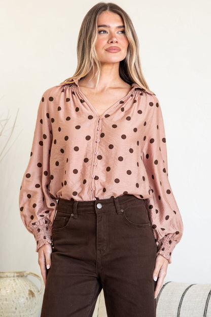 Yulissa Blouse - Wing Collar Button Down Scoop Hem Top in Pacey Spot Pink