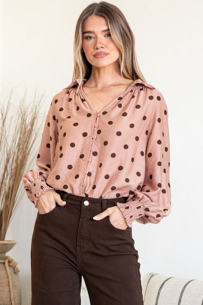 Yulissa Blouse - Wing Collar Button Down Scoop Hem Top in Pacey Spot Pink