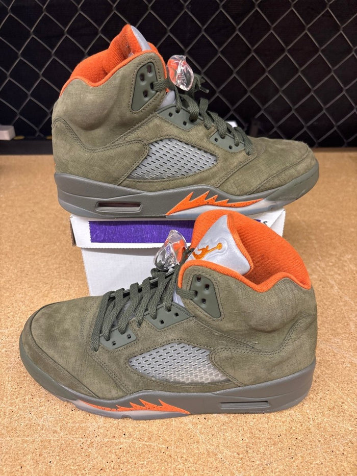 Air Jordan 5 Retro 'Olive' 2024 (Men 9) Used - No Box - Sneakers - Jawns on Fire Sneakers & Shoes