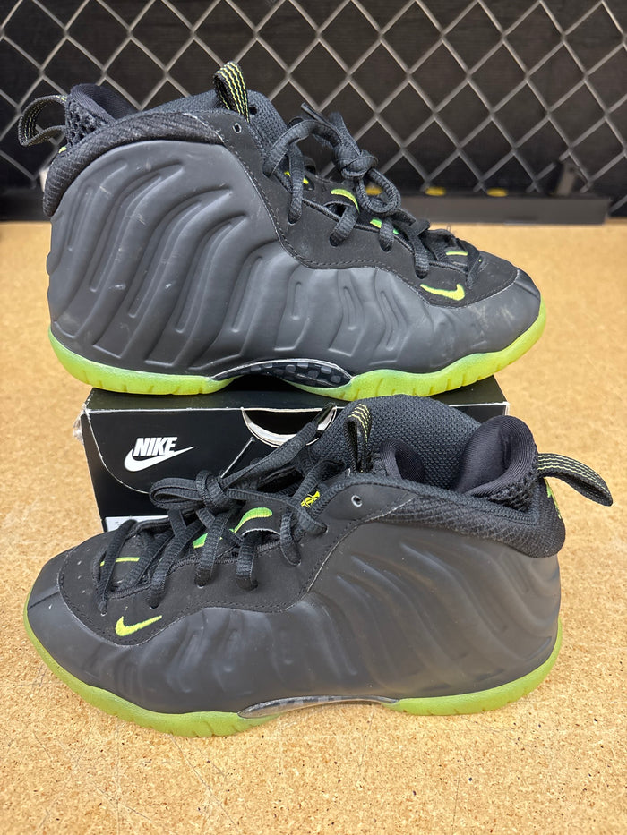 Nike Foamposite Volt Green (Ps 2) Used