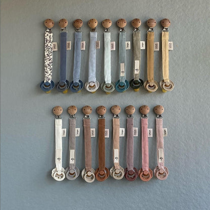 Pacifier Clip - Pala - Dove