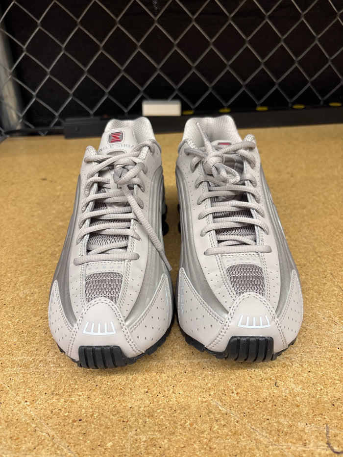 Nike Shox R4 Mens 9 Used