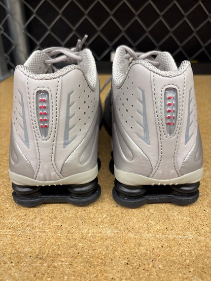 Nike Shox R4 Mens 9 Used