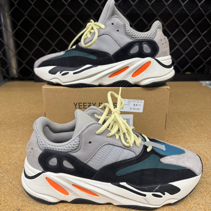 adidas Yeezy Boost 700 'Wave Runner' Men 8.5 Used